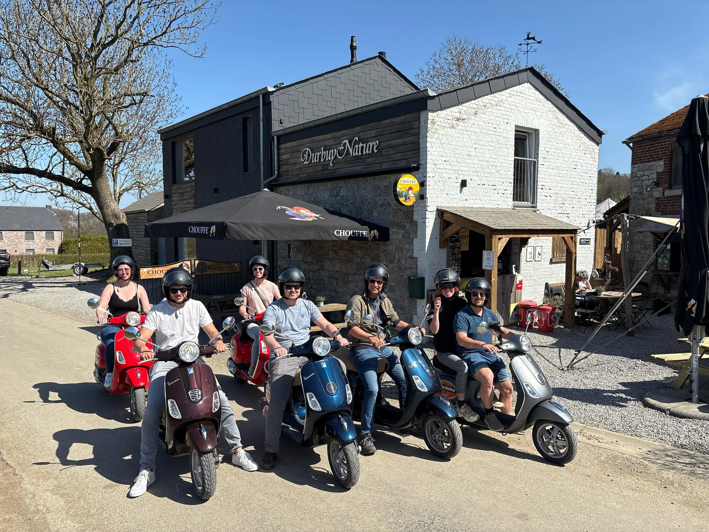 Vespa Durbuy Vriendengroepen — Beleef samen een onvergetelijk avontuur door de Ardennen